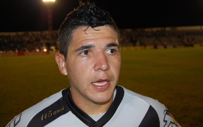 Diego Renan aprovou a postura do Vasco