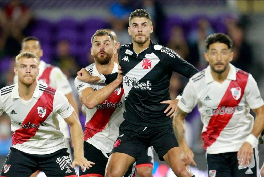 Pedro Raul Apresenta Boas Credenciais Em Sua Estreia Pelo Vasco Vasco