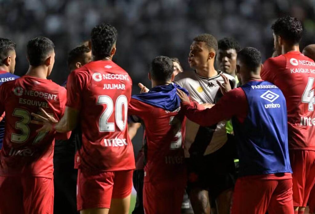 Vasco Pode Perder Mando De Campo E Ter Zagueiro Suspenso Veja Motivo