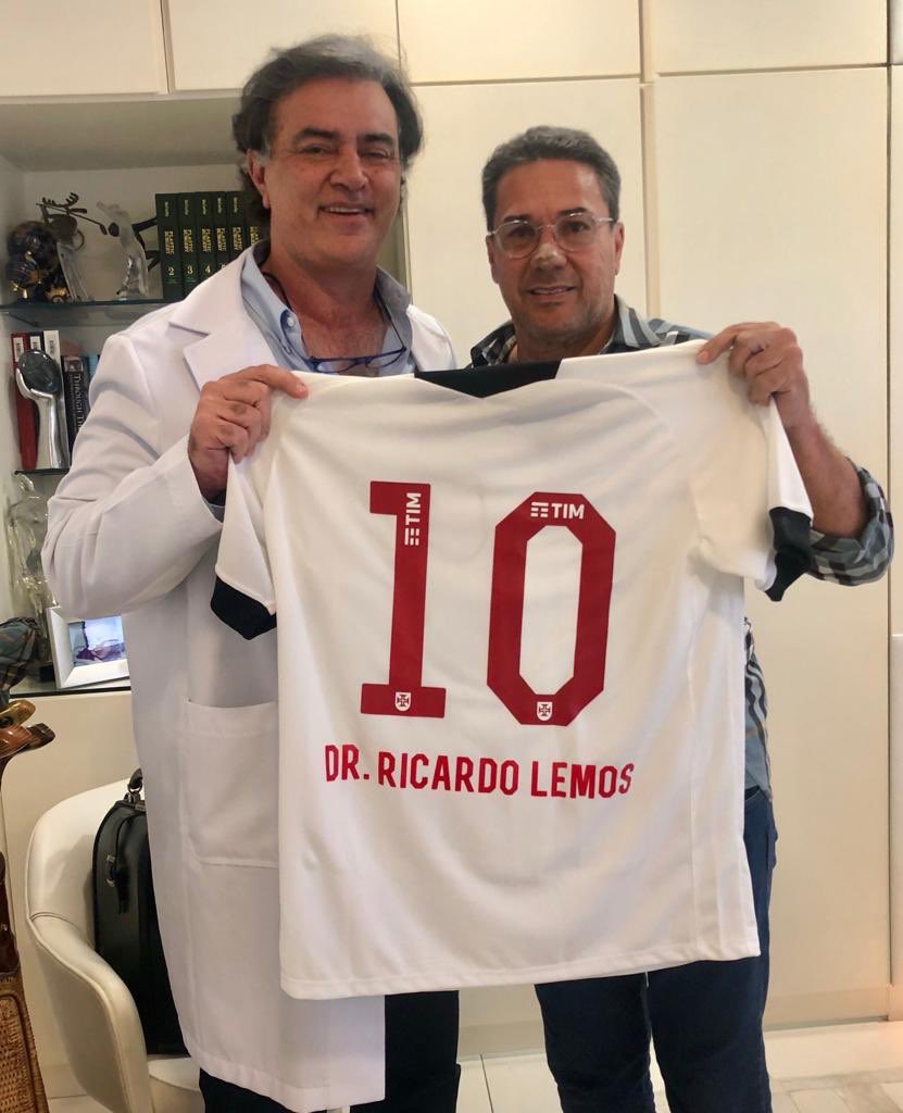 Vanderlei Luxemburgo com o médico Dr. Ricardo Lemos