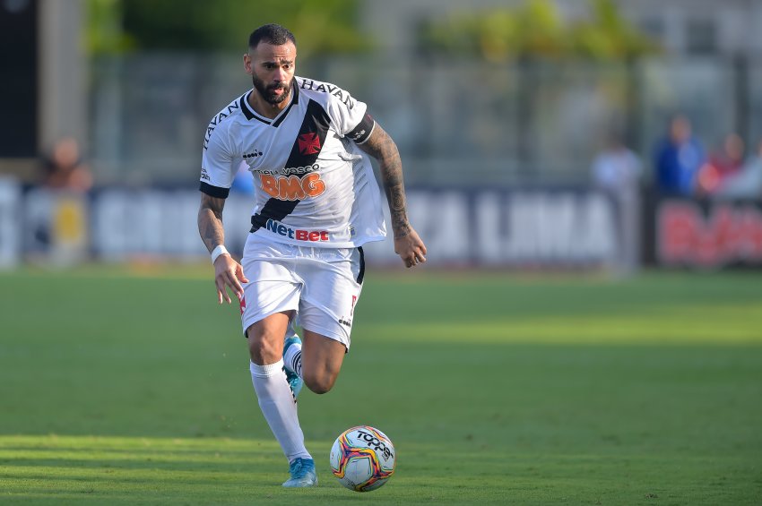 Leandro Castan não descarta se aposentar no Vasco