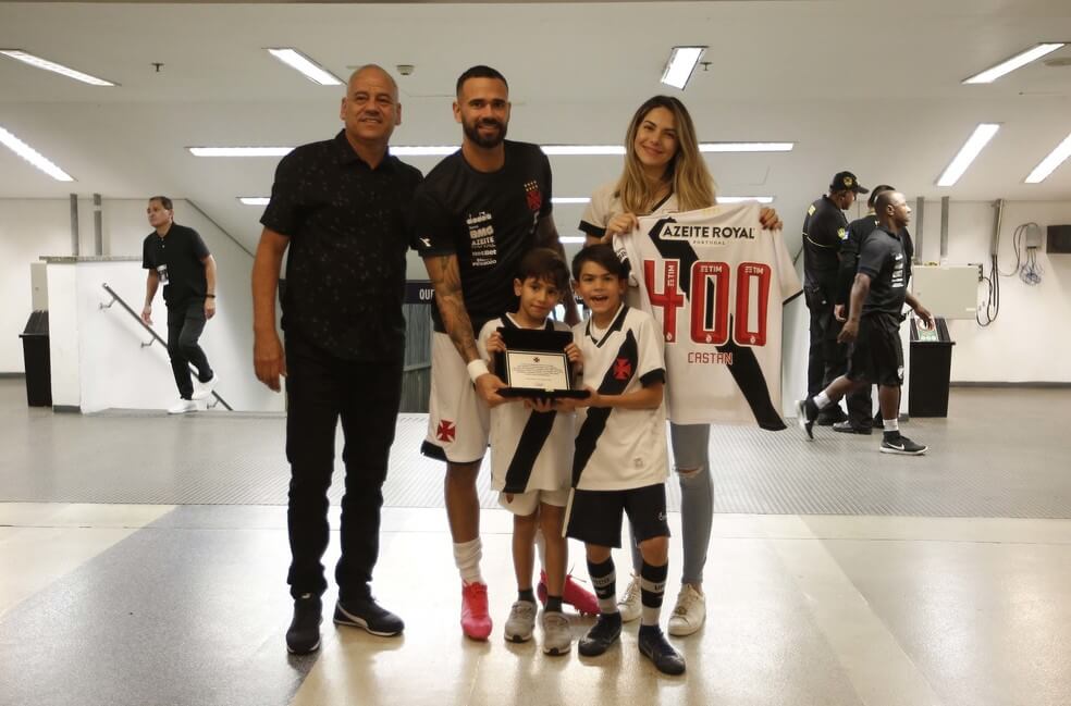 Vasco homenageia Castan pelos 400 jogos na carreira