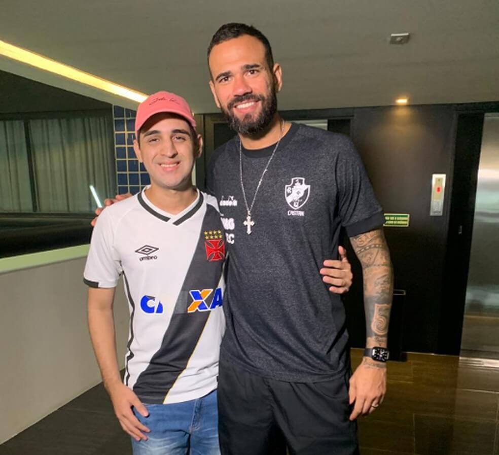 Castan com torcedor do Vasco