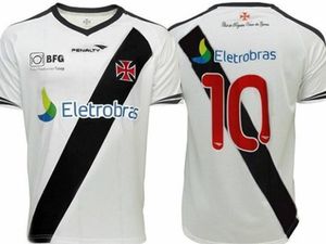 Uma das mudanças da camisa pode ser na gola