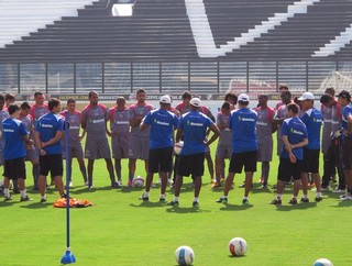 reuniao vasco jogadores