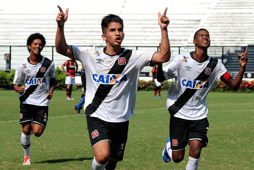 Vasco conquistou o Carioca Sub-17 sobre o Flamengo em 2015