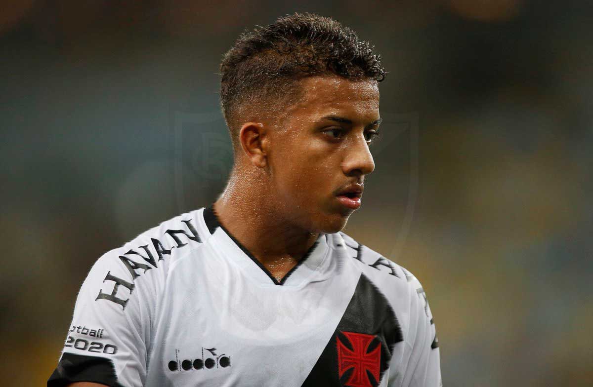 Vasco amplia contrato de Vinícius