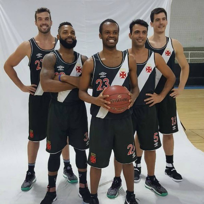 Vasco prepara volta para o NBB, basquete