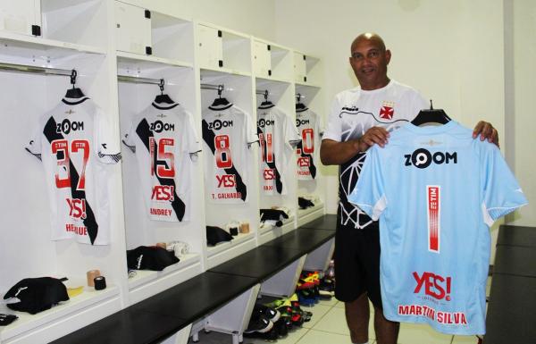 Camisa do Vasco com a marca da Yes!