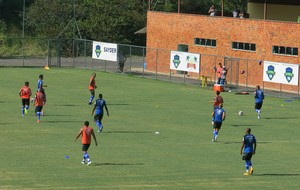 Titulares venceram no coletivo 