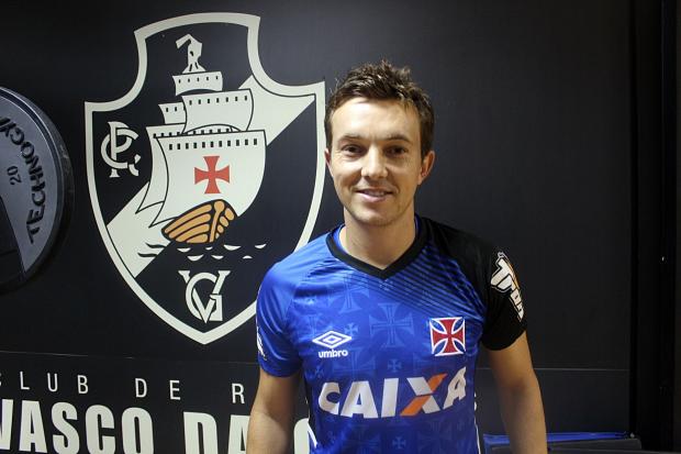 Dagoberto ganha elogios de Rodrigo
