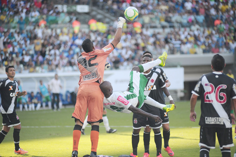 Diogo Silva acerta com o Ceará