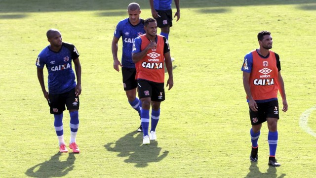 Gilberto foi titular no coletivo