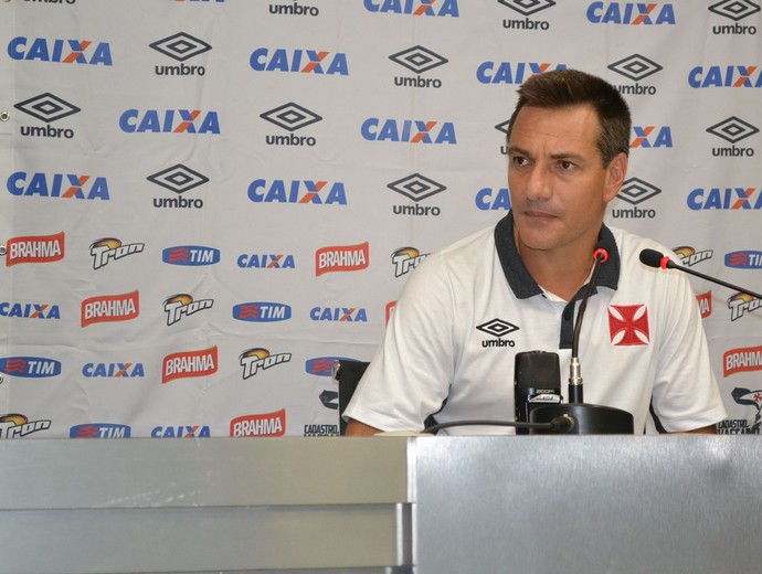 Doriva elogia o elenco do Vasco