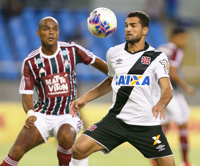 Gilberto contra o Fluminense