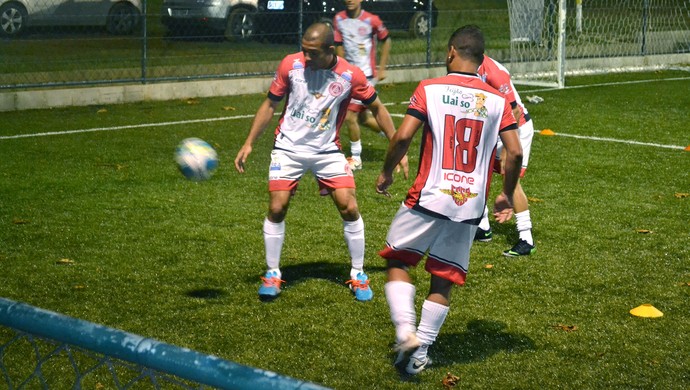 Flamenguista Jose Aldo enfrenta o Vasco pelo Fut7