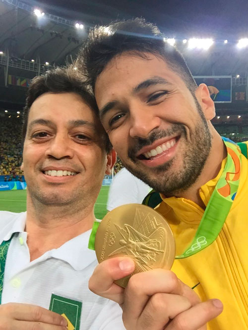 Com Luan E Alex Evangelista Brasil Conquista Ouro Olimpico Inedito Vasco Noticias