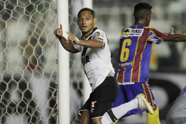 Marcinho fez o segundo gol do Vasco