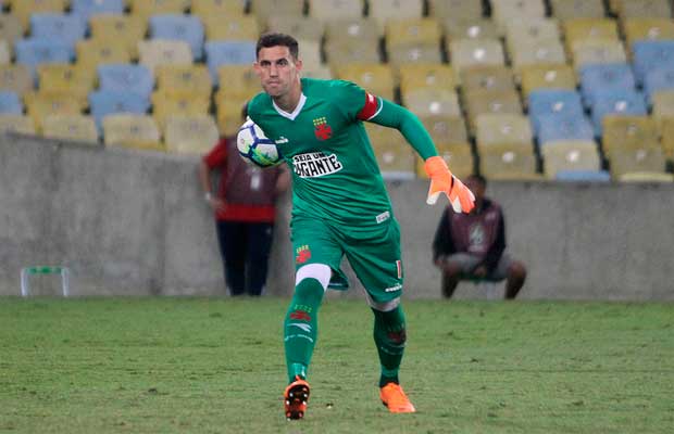 Martín Silva se destacou contra o Atlético-MG