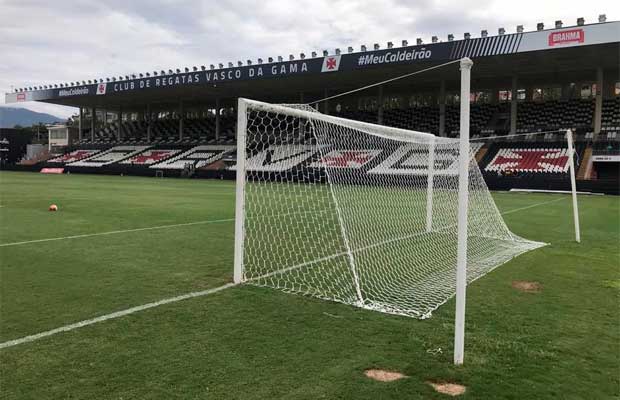 São Januário volta a ter redes no formato véu de noiva