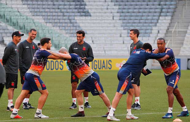 Jogadores do Vasco em treino