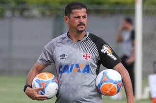 Valdir Bigode é o auxiliar técnico do Vasco