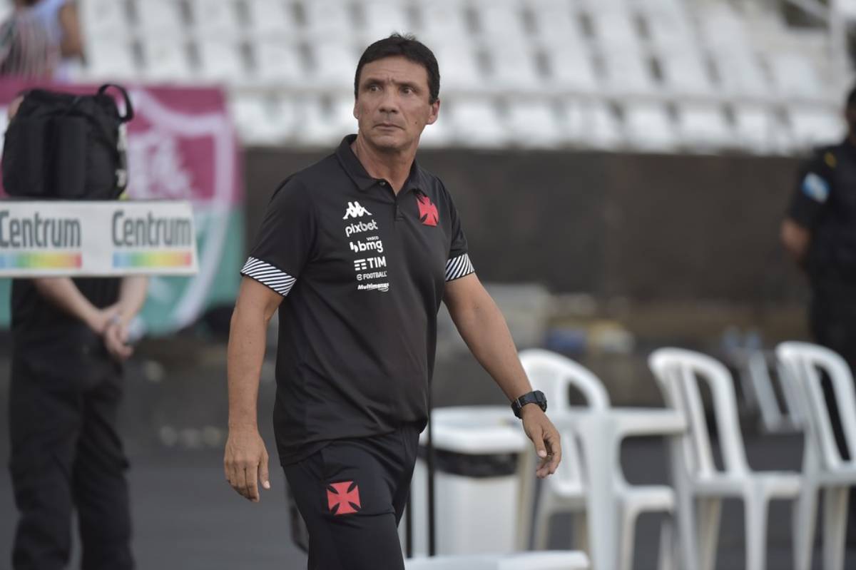 Zé Ricardo durante jogo contra o Fluminense