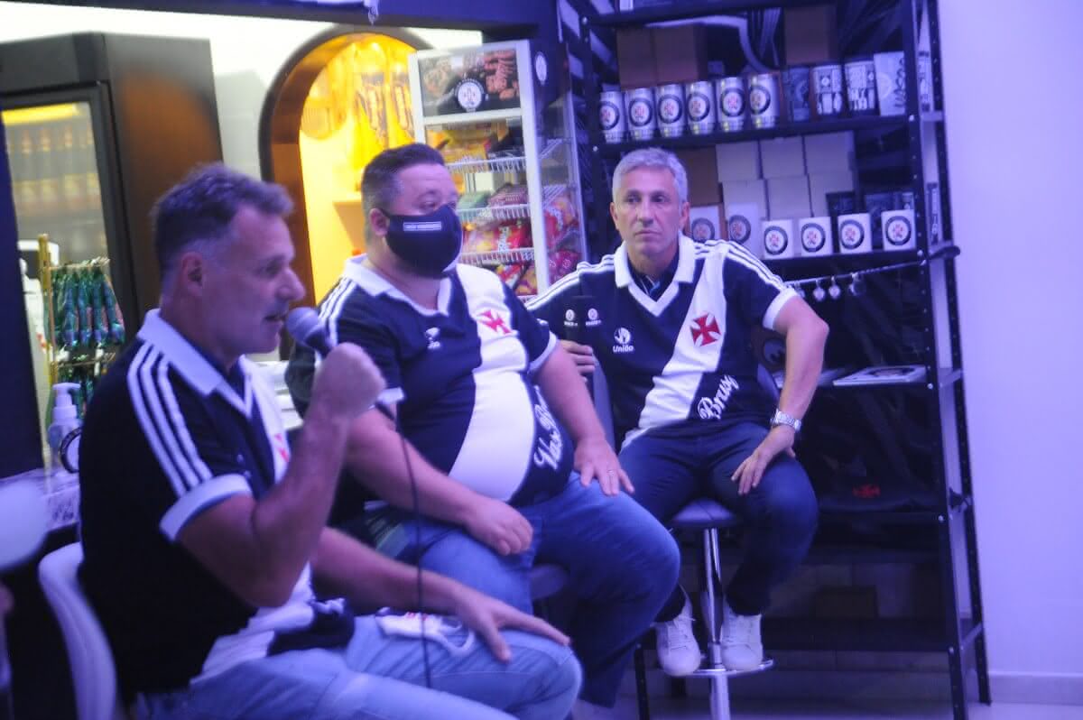 Carlos Germano, Batista e Campello na live da Vasco TV