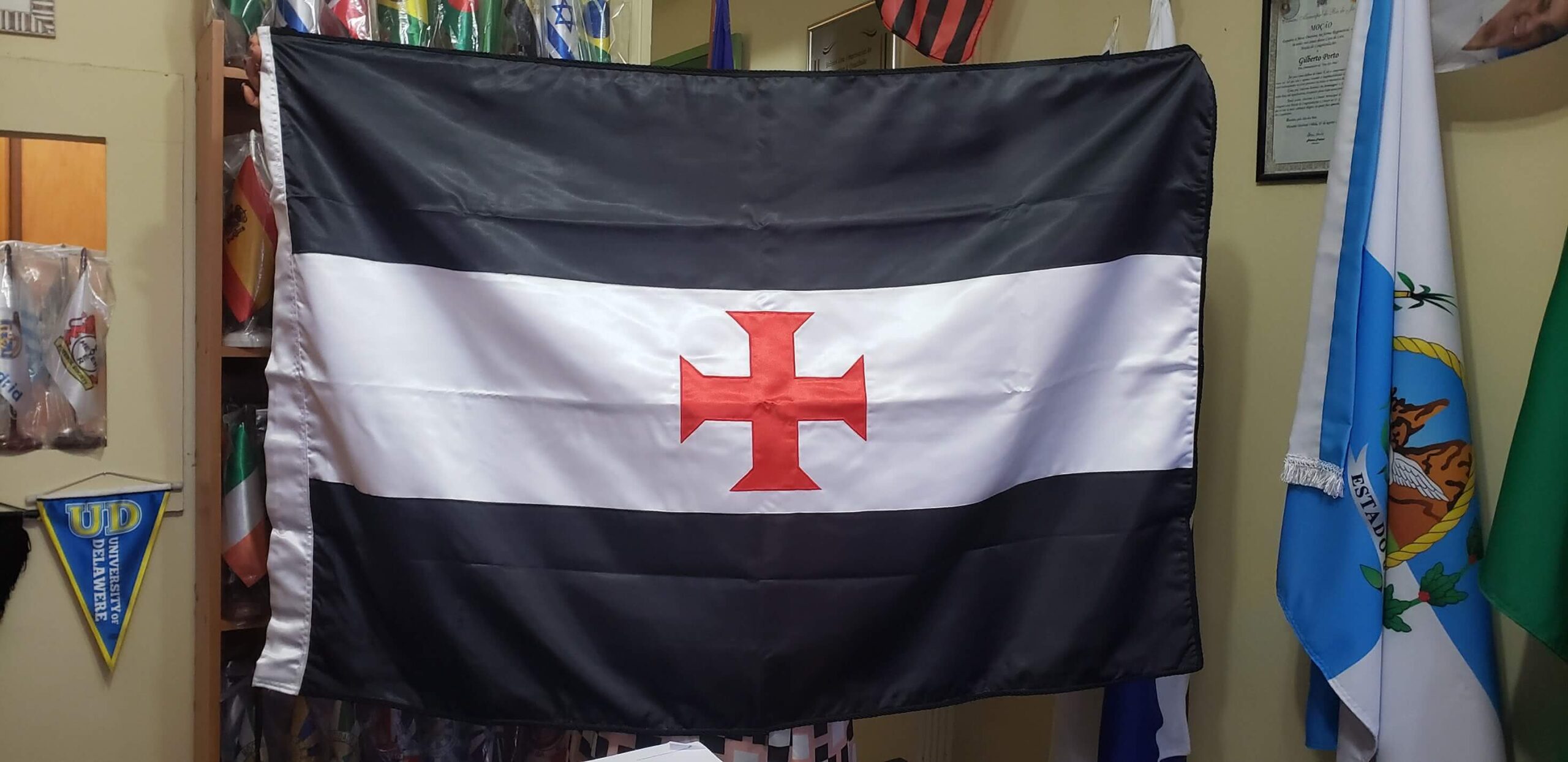 Réplica da 1ª bandeira do Vasco