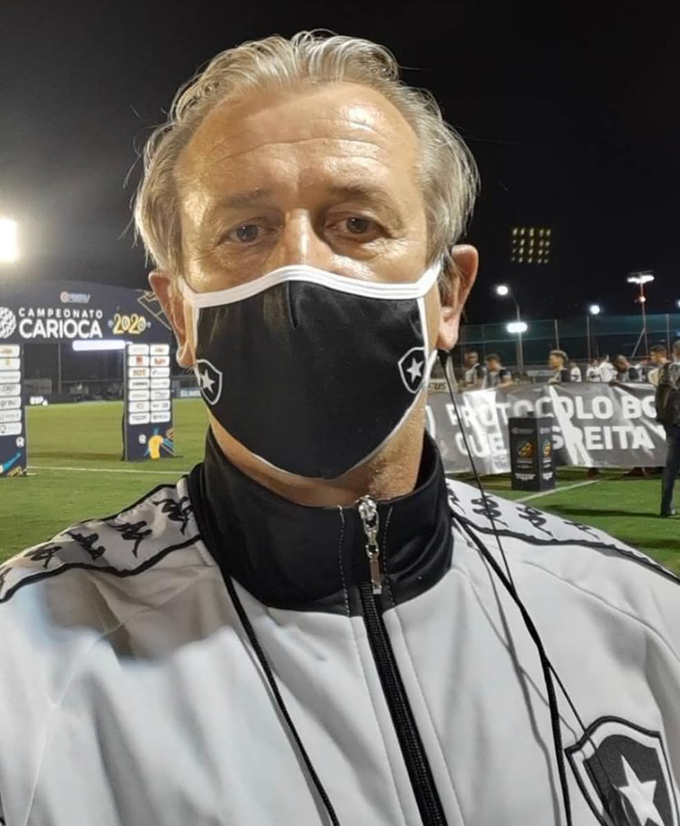 Renê Weber trabalhou por último no Botafogo
