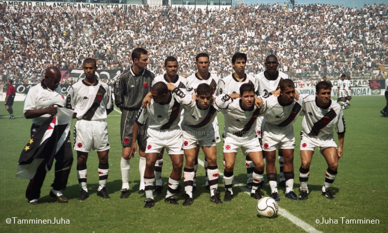 Vasco posa para foto em jogo de 1999