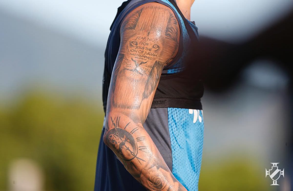 Tatuagem de jogador do Vasco não identificado