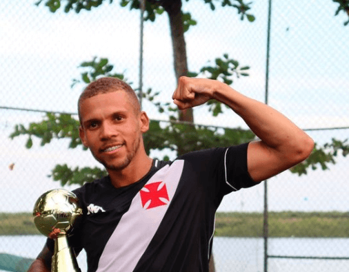 Ailton foi eleito melhor jogador do Torneio Rio-São Paulo
