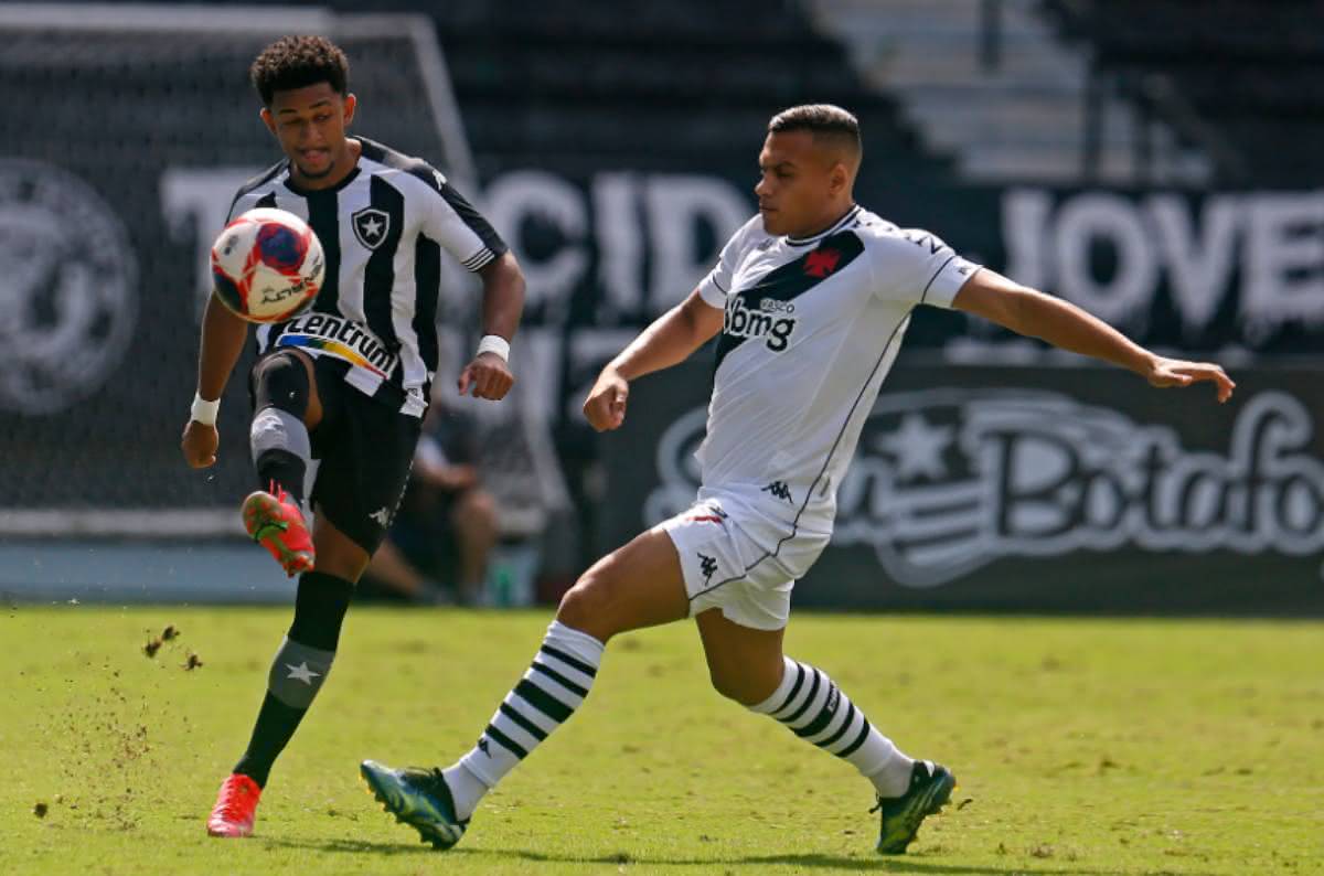 Léo Jabá durante jogo contra o Botafogo