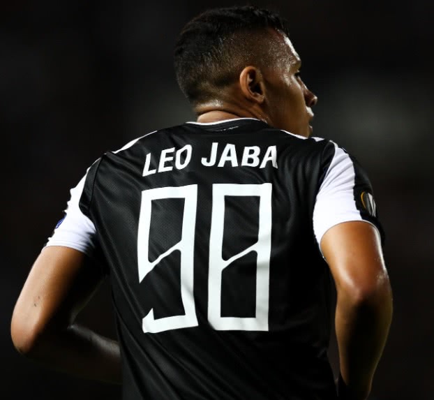 Léo Jabá em ação pelo PAOK