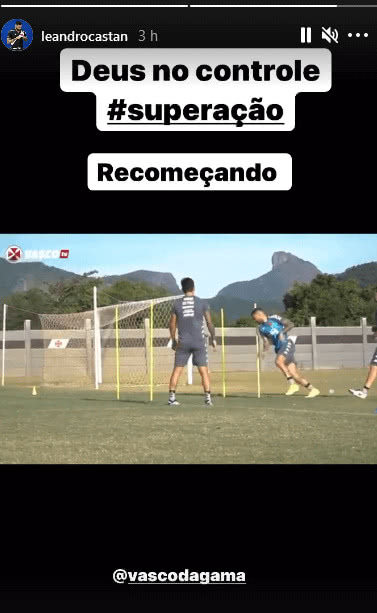 Leandro Castan treinando pelo Vasco