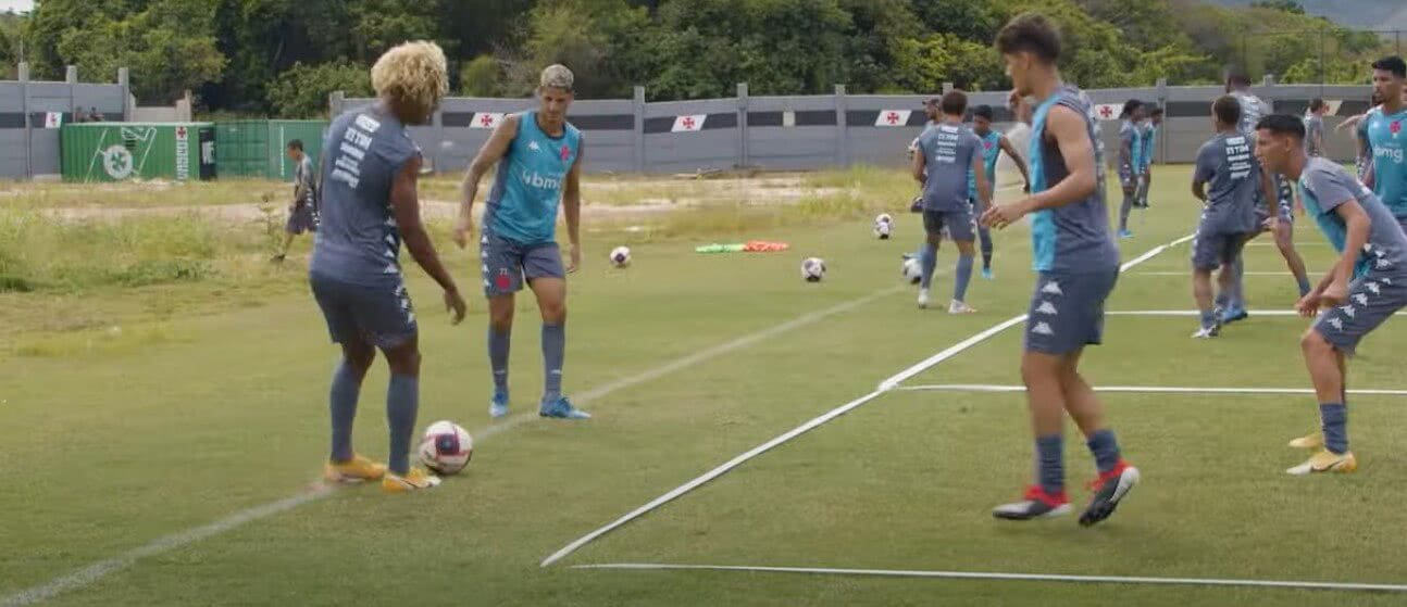 Treino do Vasco no CT do Almirante