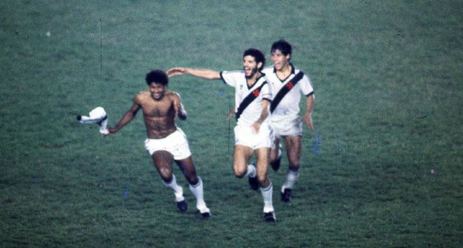 Cocada comemorando gol contra o Flamengo em 1988
