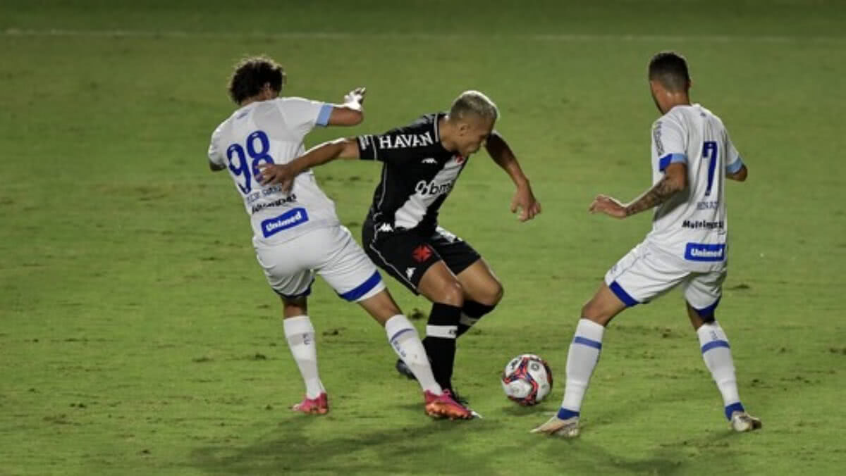 Léo Jabá durante o jogo contra o Avaí
