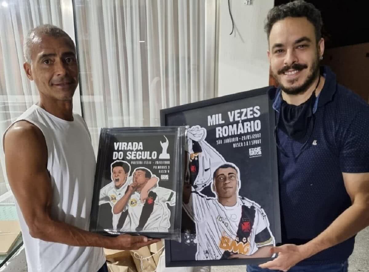 Romário e o caricaturista vascaíno Eddie Souza