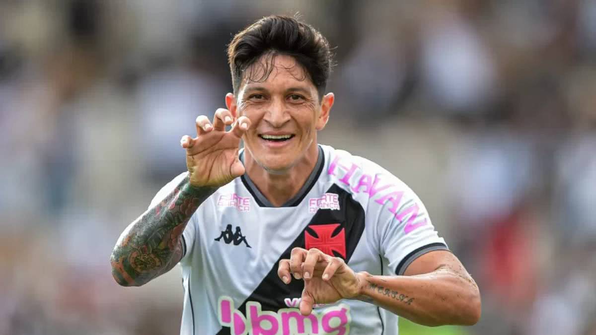 Germán Cano festejando gol contra o Coritiba