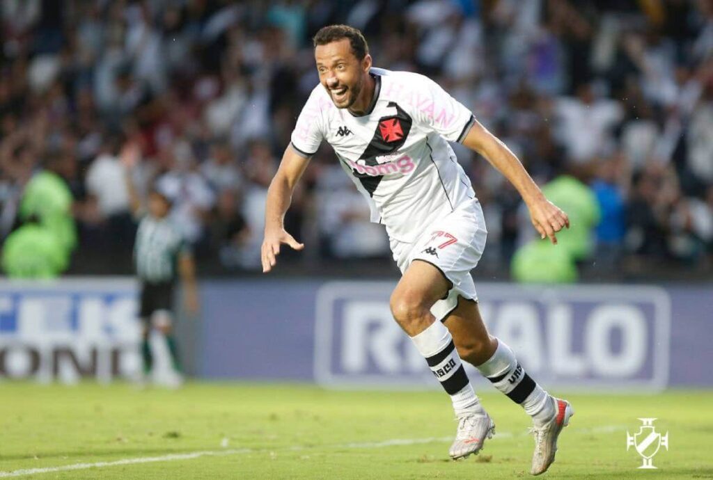 Nenê durante o jogo contra o Coritiba