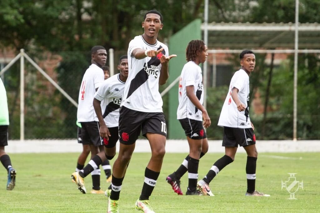 Rayan Vitor Do Sub 17 Do Vasco é Relacionado Para A Semifinal Do Carioca Sub 20 Vasco Notícias 9237