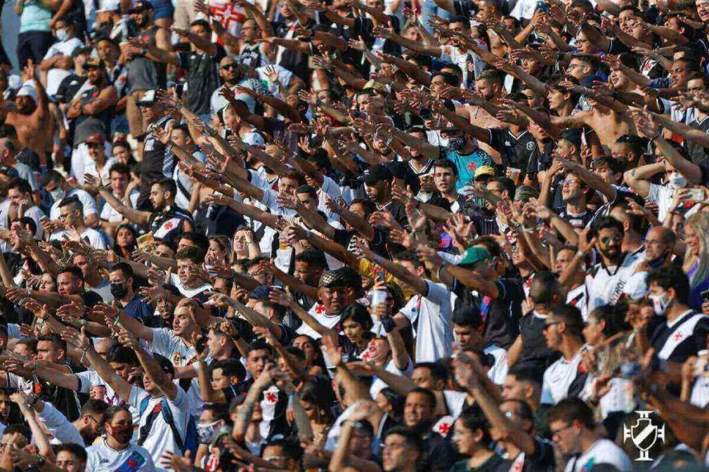 Torcida do Vasco durante o jogo contra o Coritiba