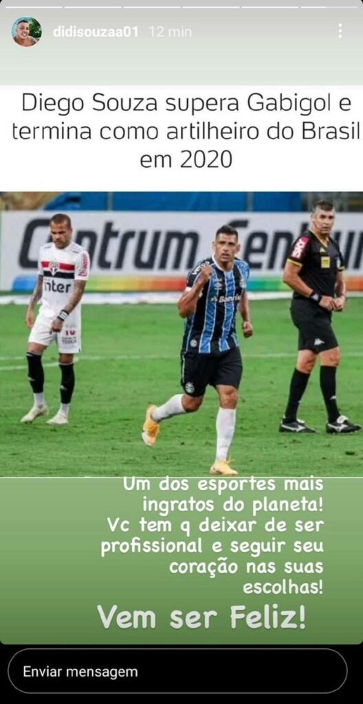 Postagem de Diogo, irmão de Diego Souza, sugerindo que jogador retorne ao Vasco