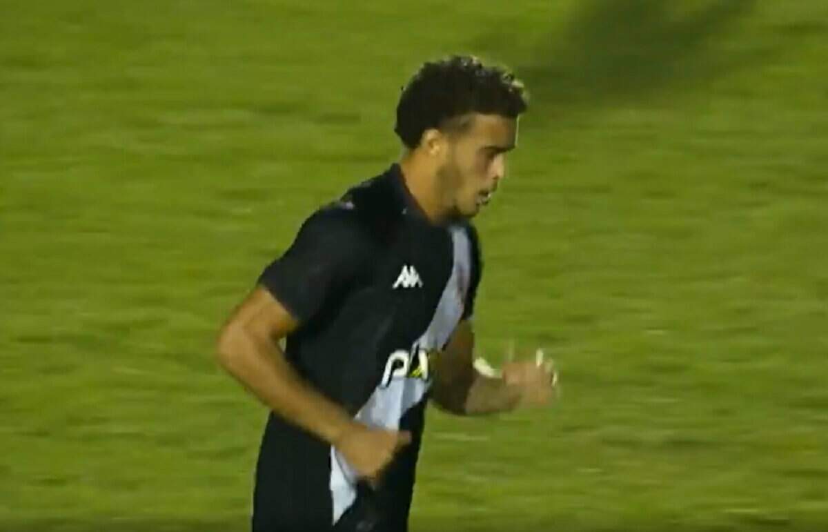 Figueiredo após marcar golaço contra o São Paulo na Copinha 2022