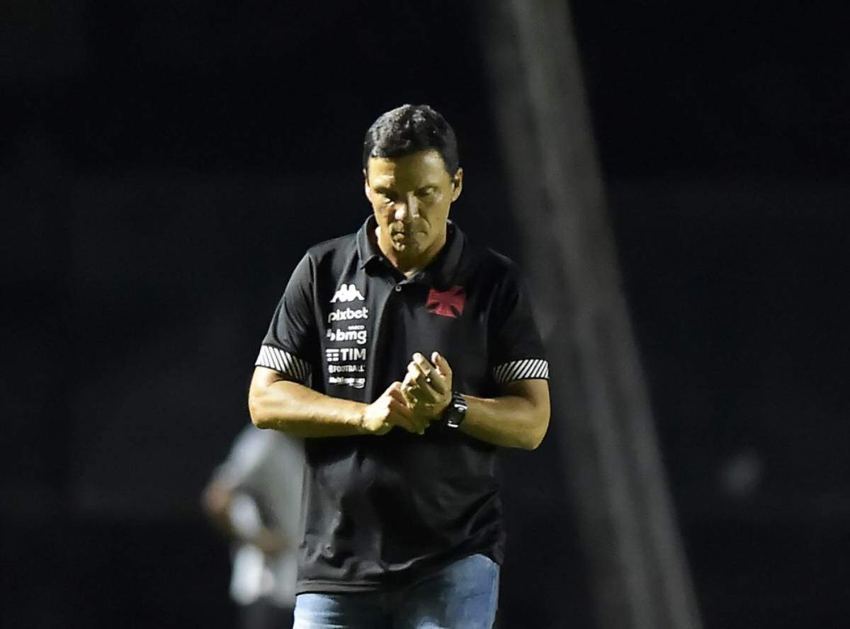 Zé Ricardo durante jogo contra o Boavista pelo Carioca 2022