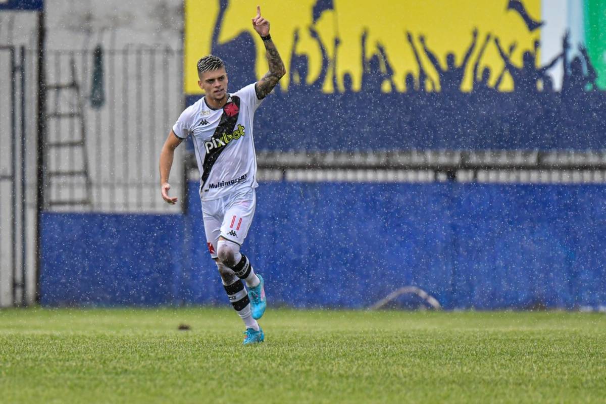 Gabriel Pec fez o 1º gol do Vasco contra o Madureira