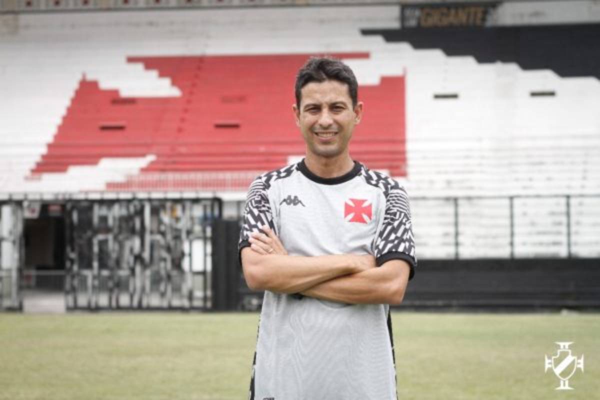 Gustavo Almeida é o novo técnico do Sub-17 do Vasco