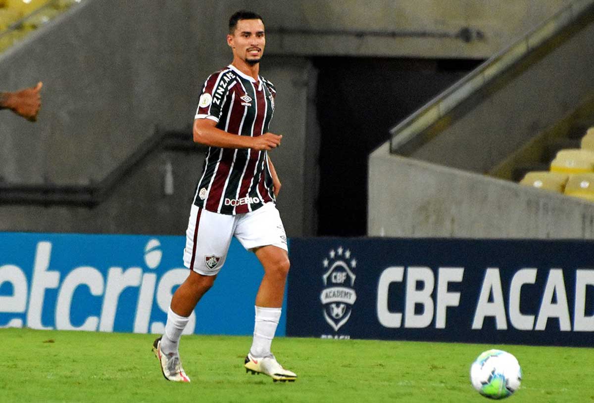 Martinelli, meio-campista do Fluminense